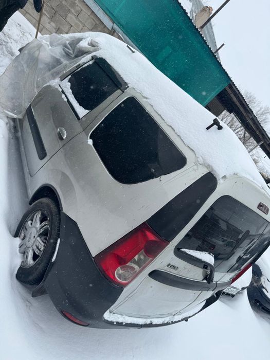 Продам запчасти на Lada Largus , отправка по регионам