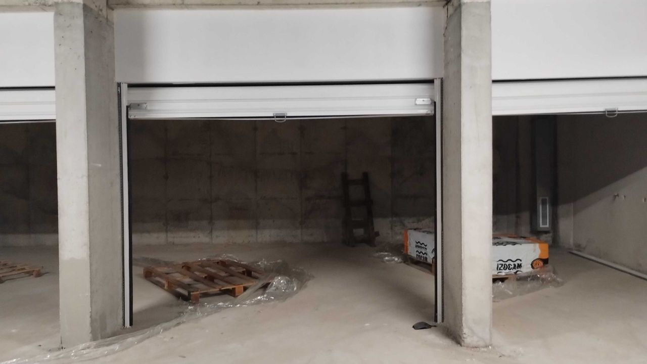 Продава се Тристаен апартамент в Бургас, Славейков - 103 кв.м за 1554 €/кв.м - Снимка #15