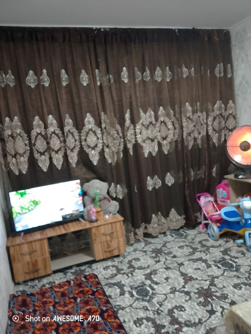 Fargʻona kirgili pelikanda joylashgan 1 xonalik 2 xona qilingan