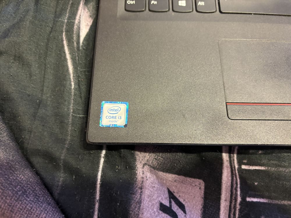 Leptop lenovo v110 i3 ssd 120 gb