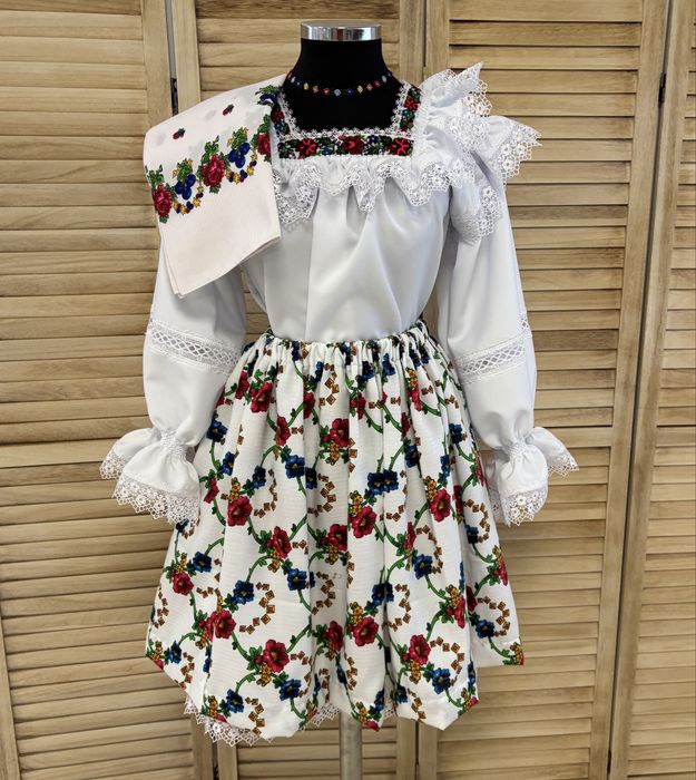Costum traditional de Maramures pentru femei set complet