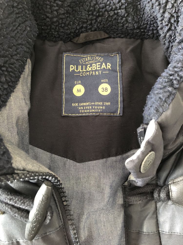 Geaca iarna Pull&Bear barbati, marimea M