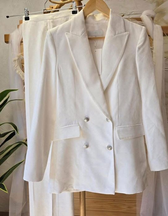 ZARA ASOS нови рокли и костюми