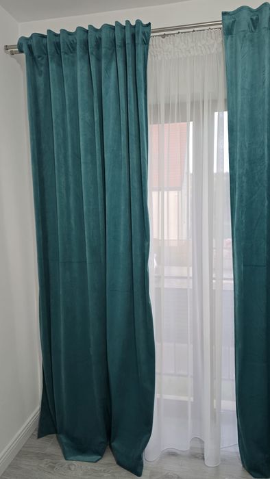 Draperie verde de catifea cu rejansa