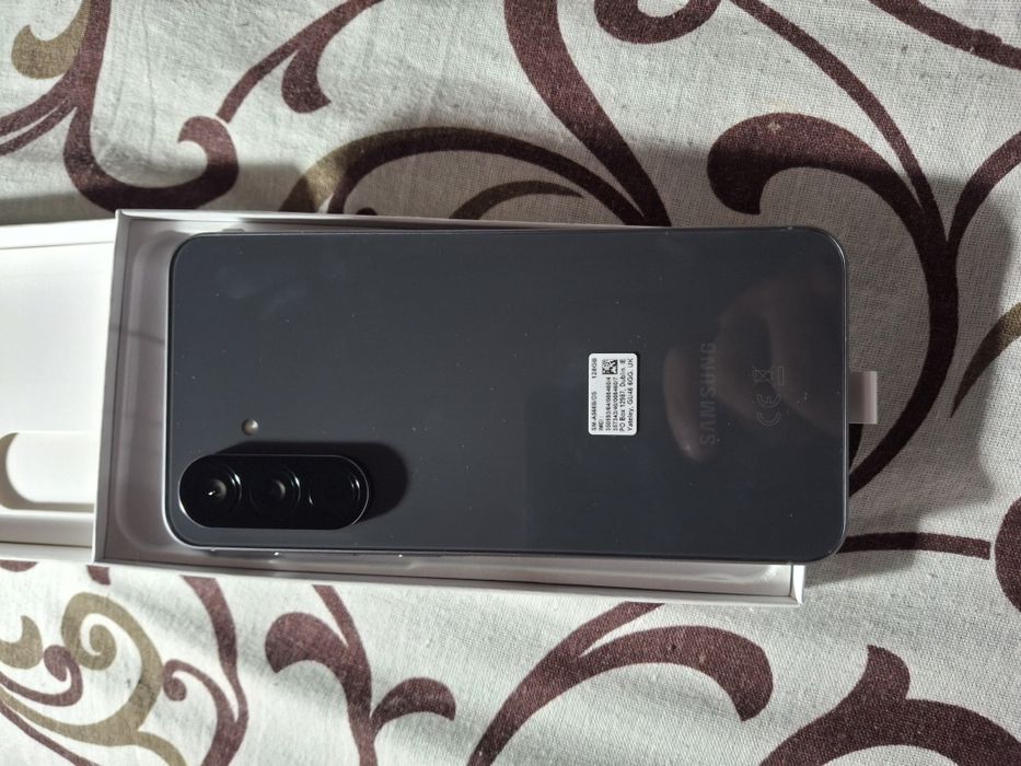 Samsung A56 nou neactivat