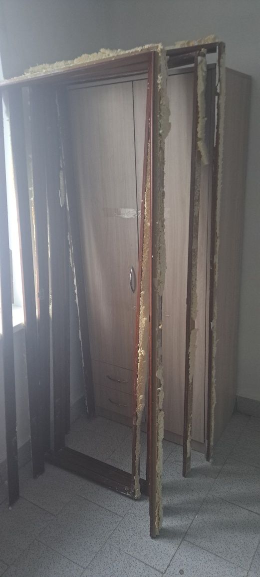 Продам межкомнатные двери