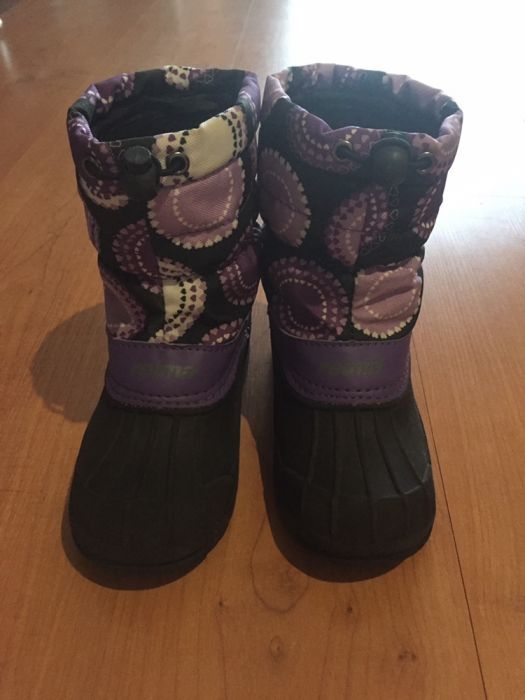 Продам детскую обувь