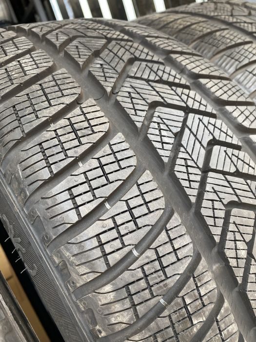 255/50/19 Пирели Зимни