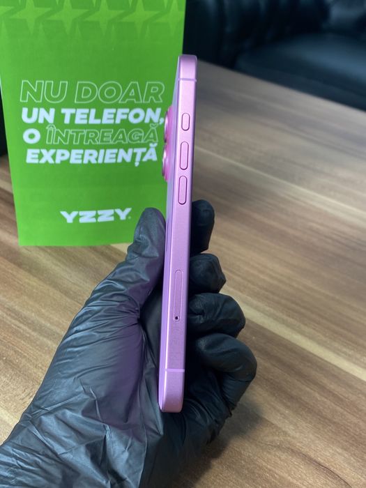 iPhone 16 / 128 GB / Sănătate baterie 96% / Foarte bun