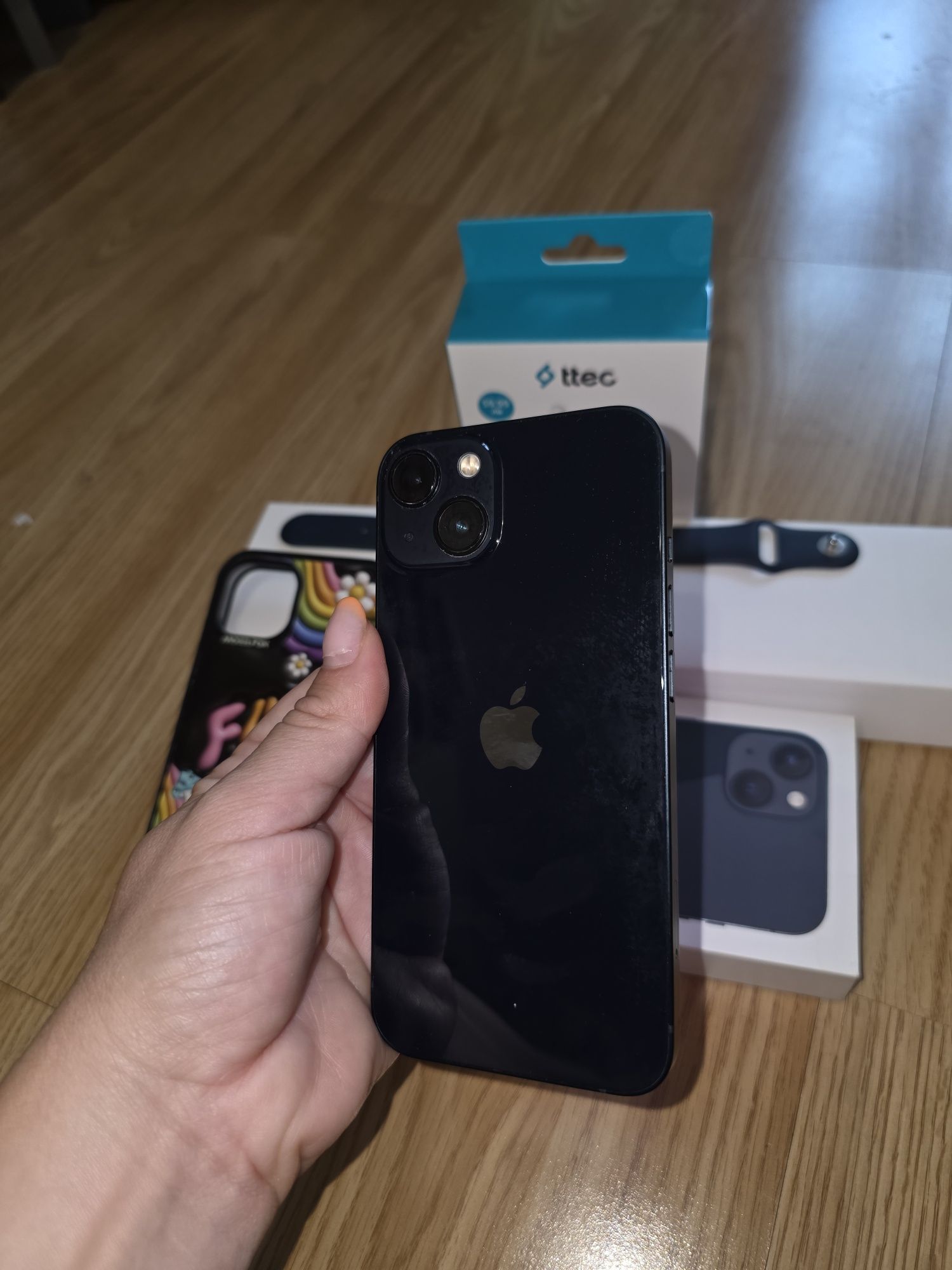 Комплект iPhone 13 256gb + watch se 40mm + безжични слушалки