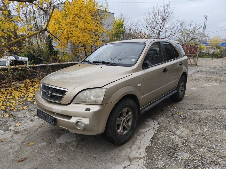 Продавам на части KIA SORENTO 2.5 CRDI 2003 г.