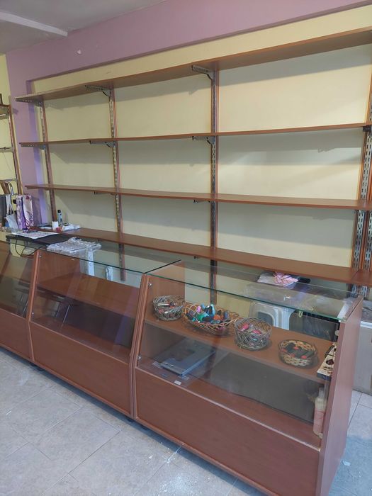 Оборудване за магазин за дрехи
