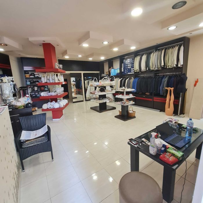 Продава се Магазин в Благоевград, Идеален център - 100 кв.м за 3200 €/кв.м - Снимка #2