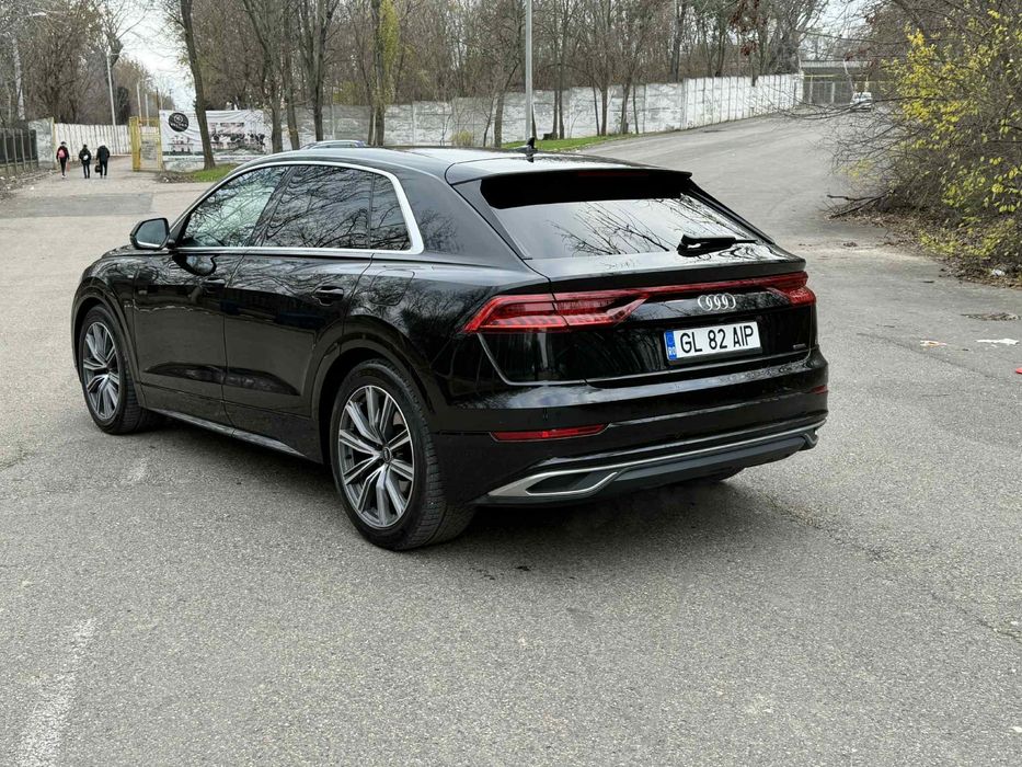 Audi Q8 55 TFSI Hybrid /electric /benzina 2022