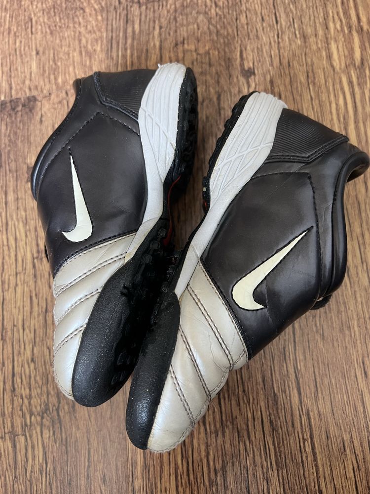 Nike Total 90 детски обувки 28,5