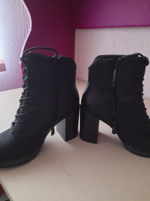 Дамски Боти на ток