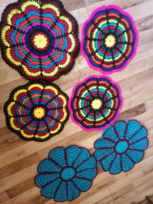 Столари за столове,ръчно тъкани и на кука, нови са