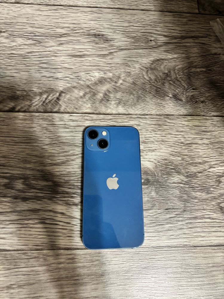 Продается Iphone 13