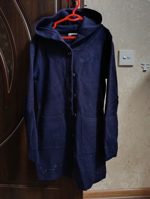 Продаются тёплые джемпера.