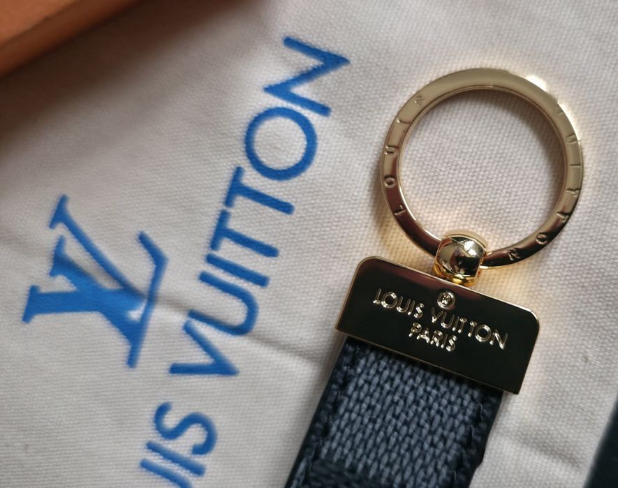 L0uis Vuitt0n ключодържател естествена кожа