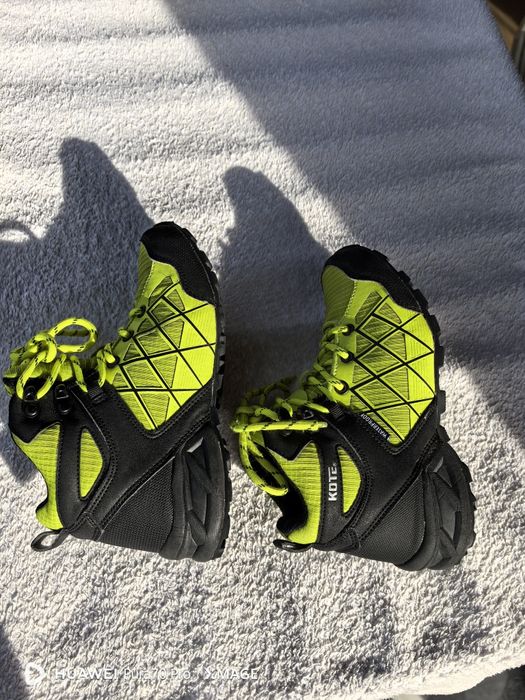 Непромокаеми обувки unisex.Номер 34 Salomon, adidas terex и kote