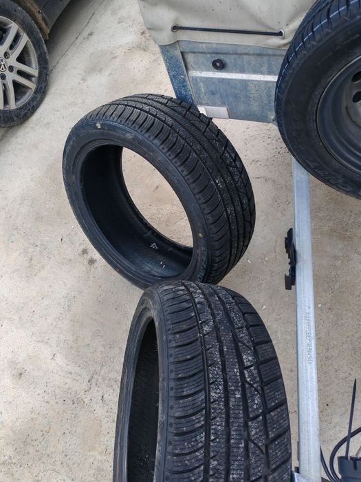 2 anvelope 225/45/r18