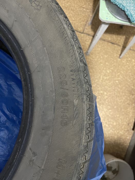 Зимние шины, липучка. 225/60/16