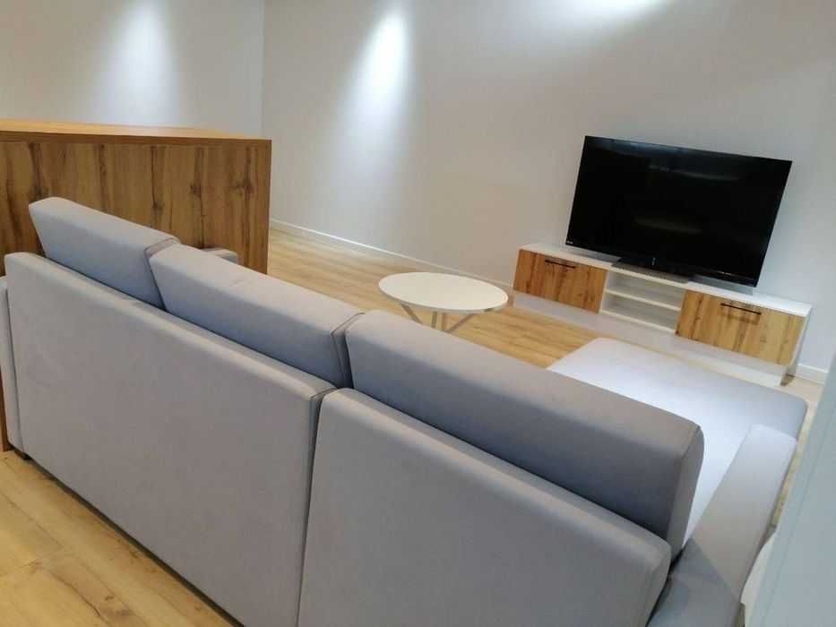 (057) Срочно сдам! 2/2/4 на Максима горьком