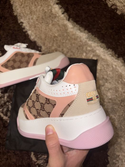 Adidasi Gucci Roz