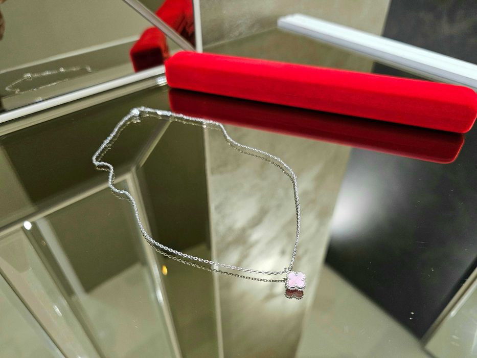Van Cleef & Arpels VCA Silver Pink Opal Sweet Alhambra Дамско Колие