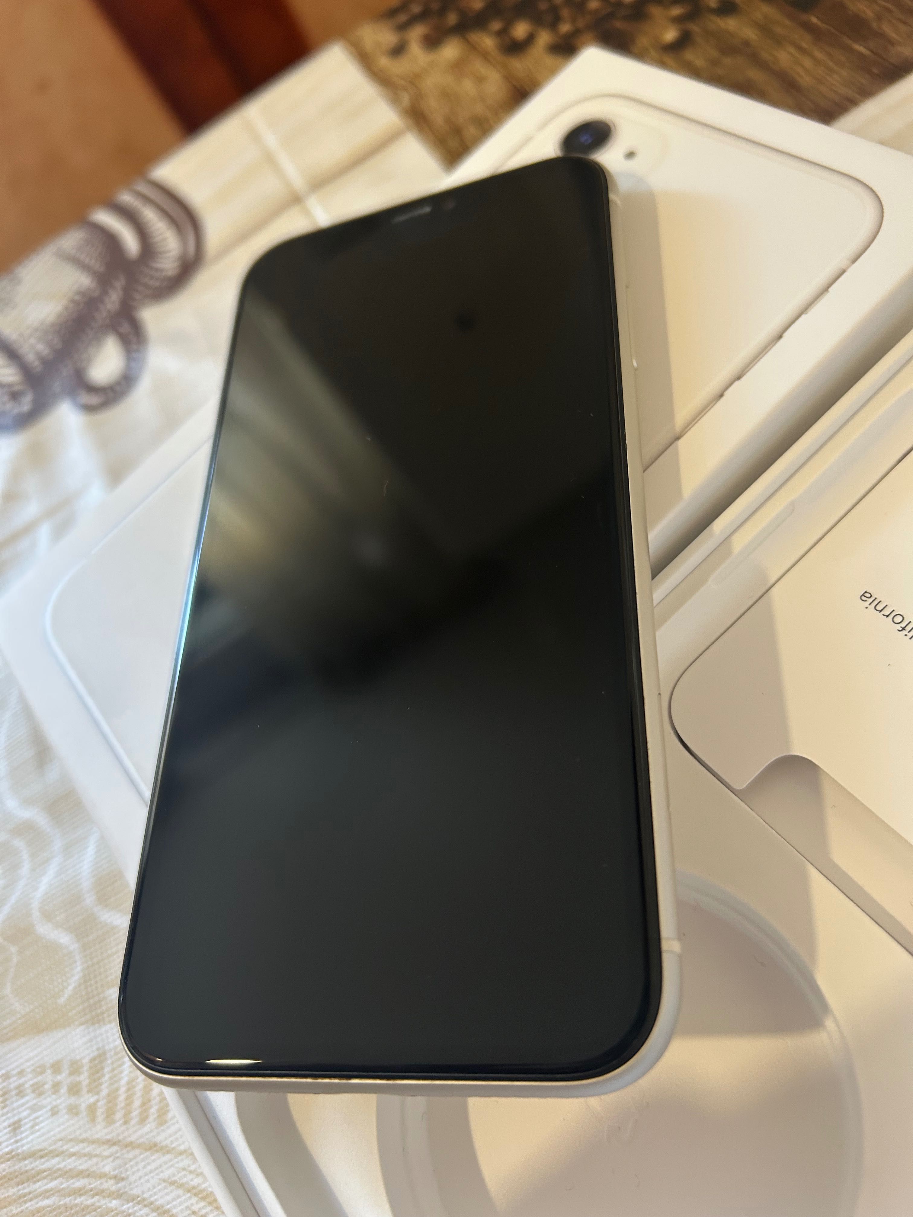 iPhone 11, stare impecabilă