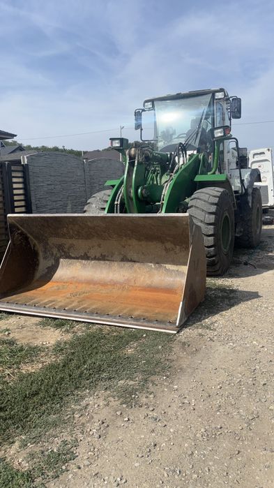 Încărcător  frontal Hitachi ZW 180