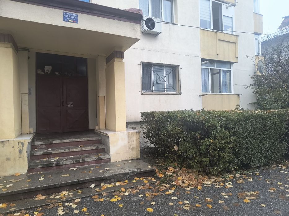 Apartament 2 camere decomandat