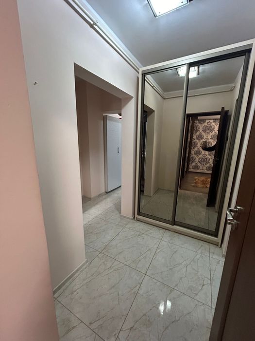 Inchiriez apartament