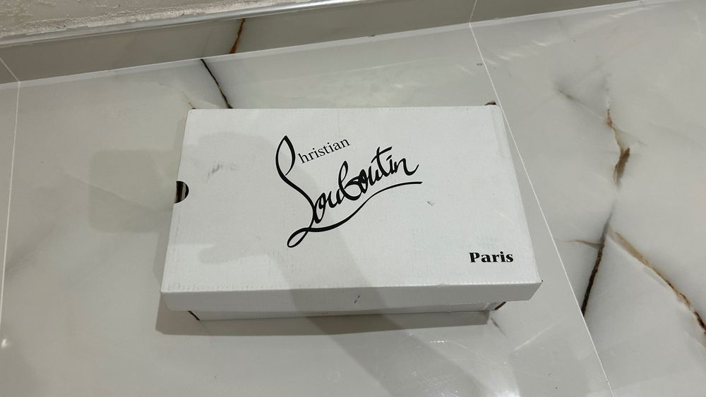 Christian Loubotin 41 Номер