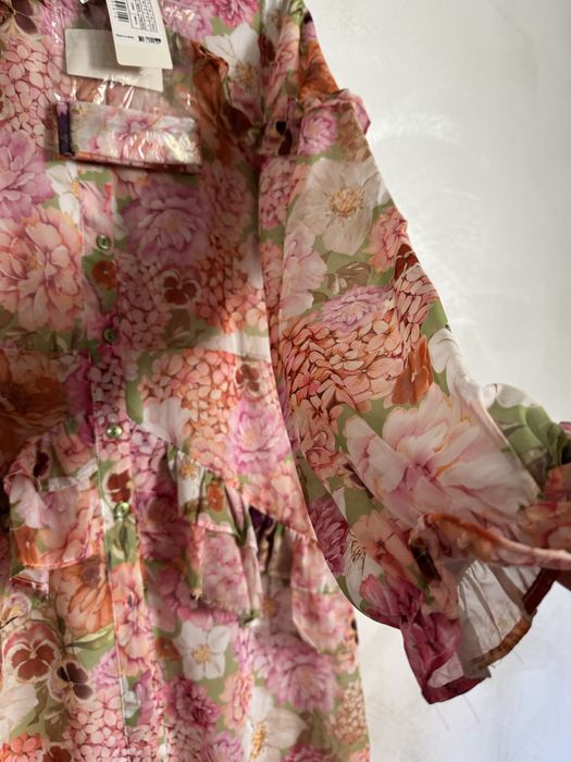 Шарена рокля с дантели