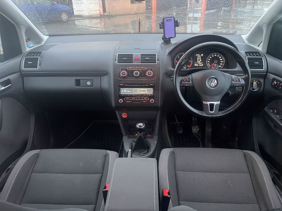 Volkswagen Touran 2012 1.6 tdi 105cp cutie manuala 6+1 trepte 97k mile