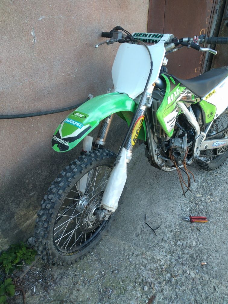 Kawasaki KX250F на части