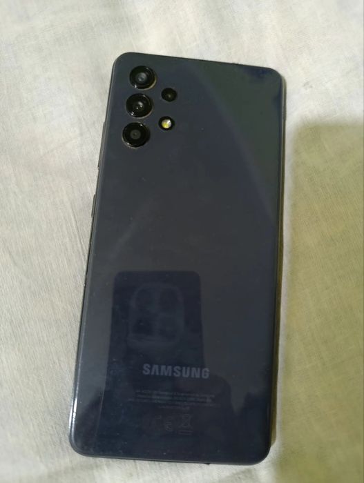 Telfon A 32 smartfon