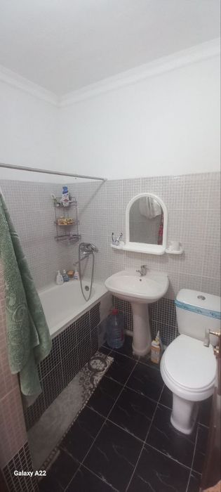 Qarshi shahar anhorga yitmasi 1 yulidan ijaraga dom faqat oilaga