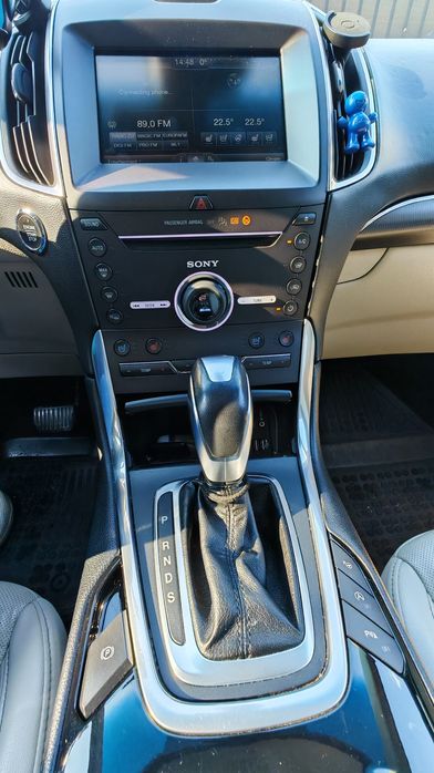 Vând Ford Edge 2.0 TDCi(210CP)AWD