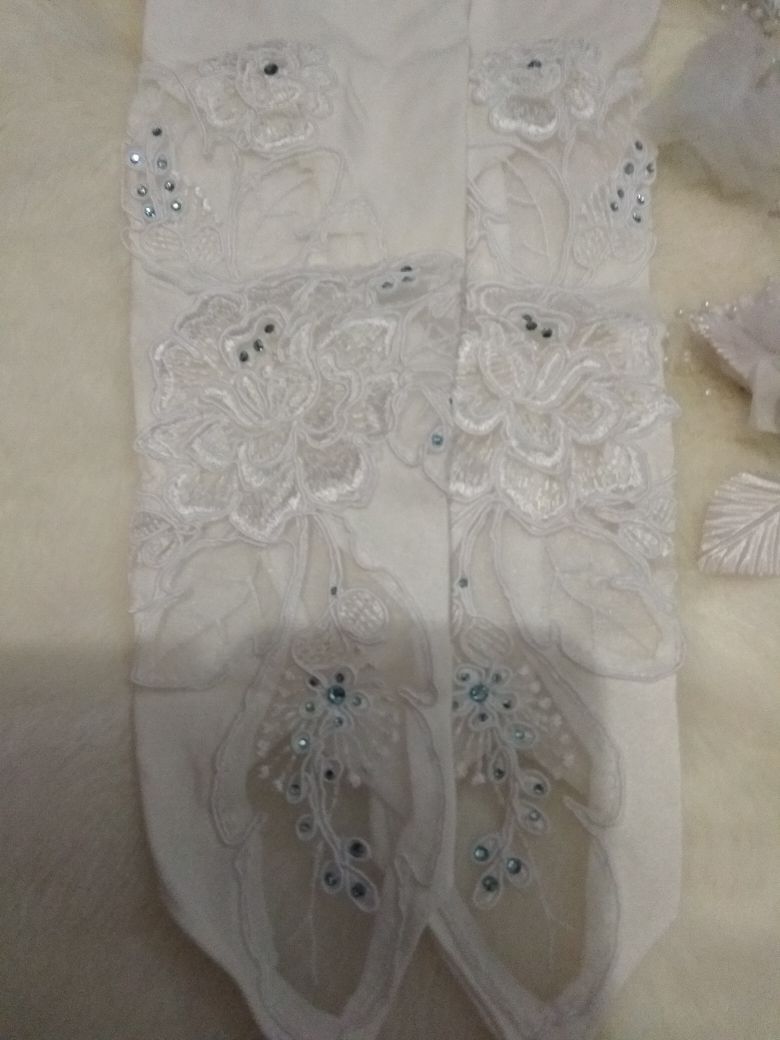 Продам свадебное платье. р46-50/рост165-170