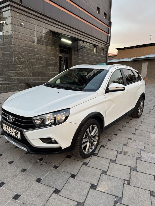 Lada Vesta Cross SW Mars full