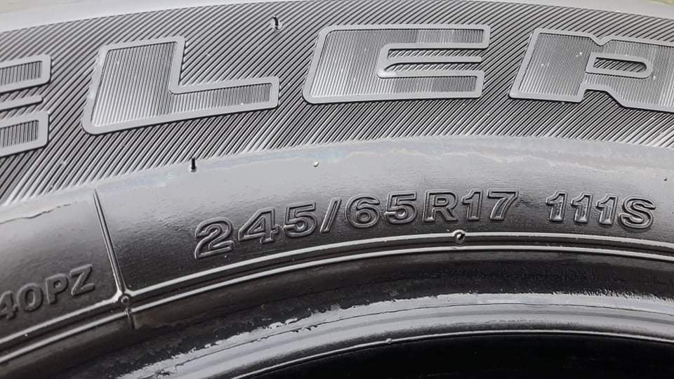 BRIDGESTONE DUELER H/T 840 2бр. 245/65/17 8мм.