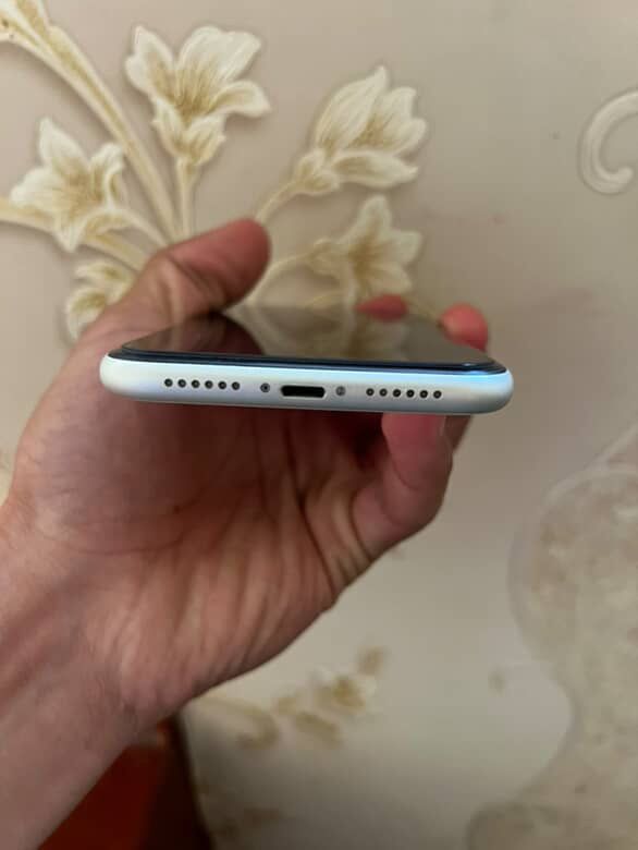 Iphone 11 oq holati ideal