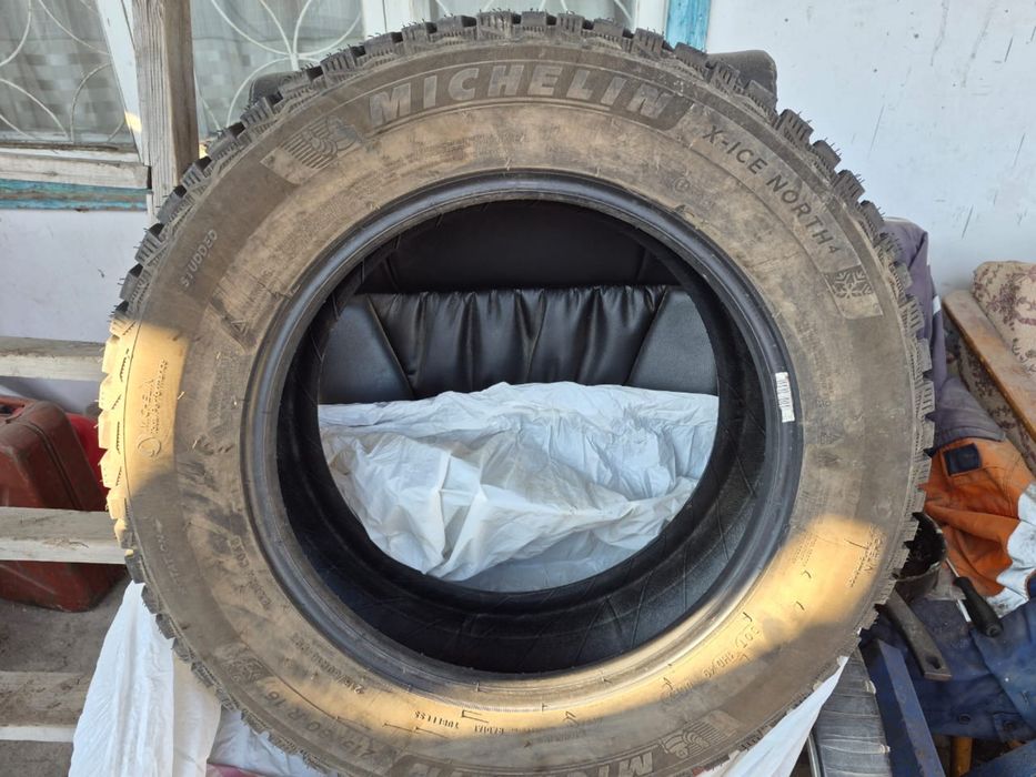 Продам шины Michelin