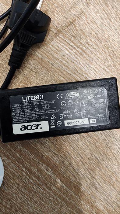 Acer noutbuk zaryadchik