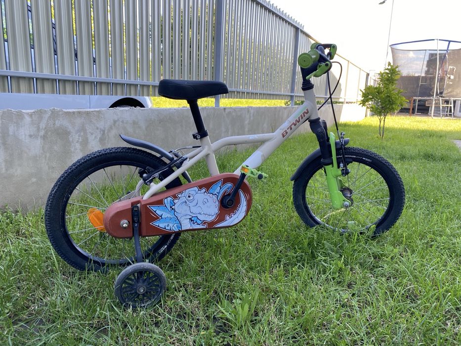 Bicicleta copii cu roți ajutătoare