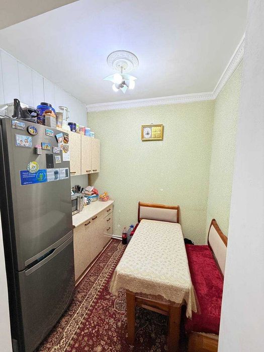 Срочно продается 3-х комнатная квартира в центре города Янгиюль