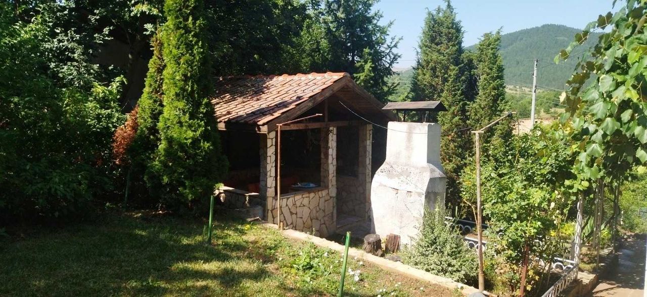 Продава се Къща в с. Студена, Област Перник - 72 кв.м за 1528 €/кв.м - Снимка #6